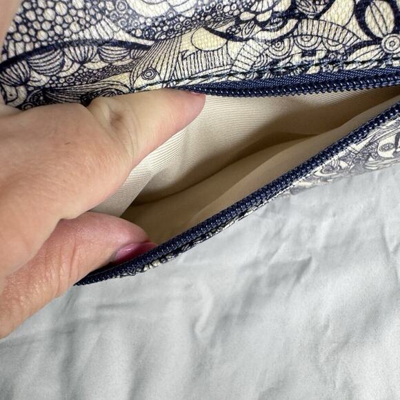 Sakroots Metro 2 Handle Tote Bag Navy and White Durable Purse Coated Canvas Bag - Picture 10 of 16